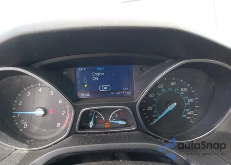 2014 Ford Focus Se z USA, uszkodzony, nr VIN 1FADP3F25EL154237